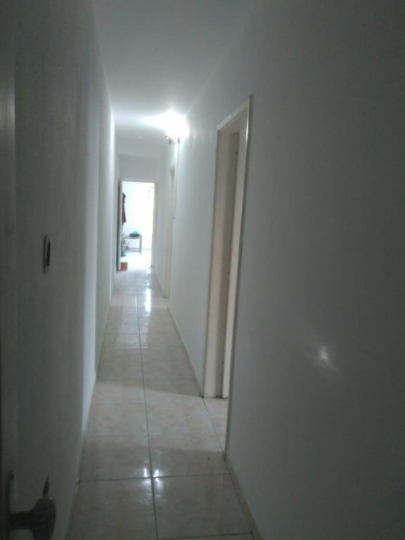 Casa à venda com 3 quartos, 200m² - Foto 4