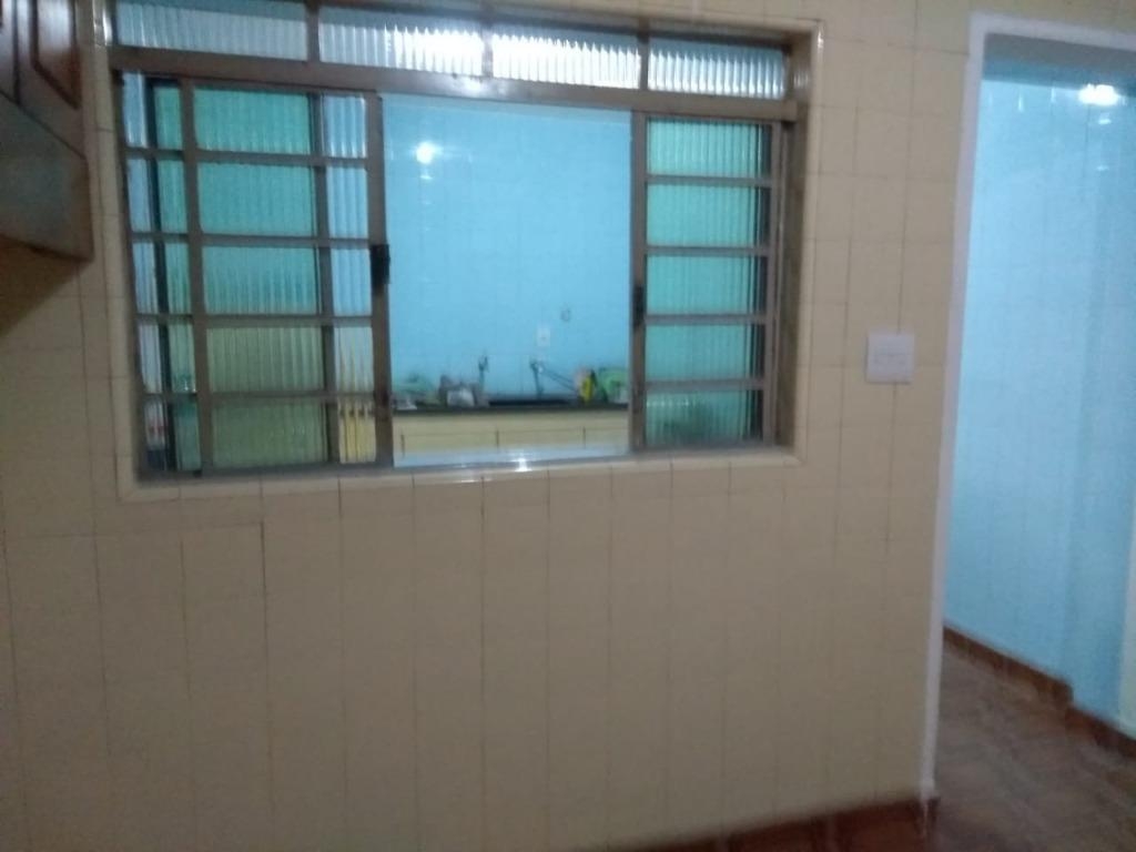 Casa à venda com 3 quartos, 200m² - Foto 8