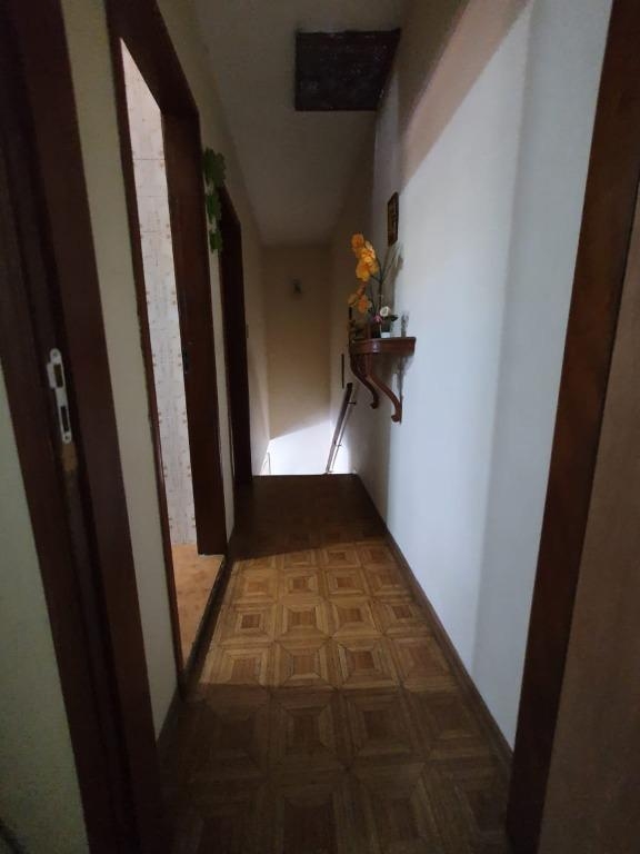 Casa à venda com 4 quartos, 200m² - Foto 20