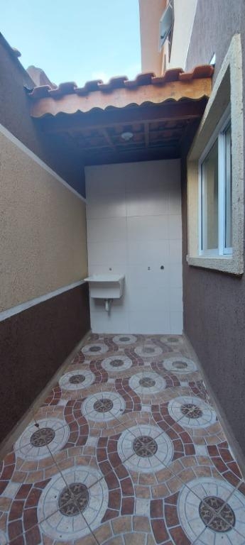 Sobrado à venda com 3 quartos, 70m² - Foto 2