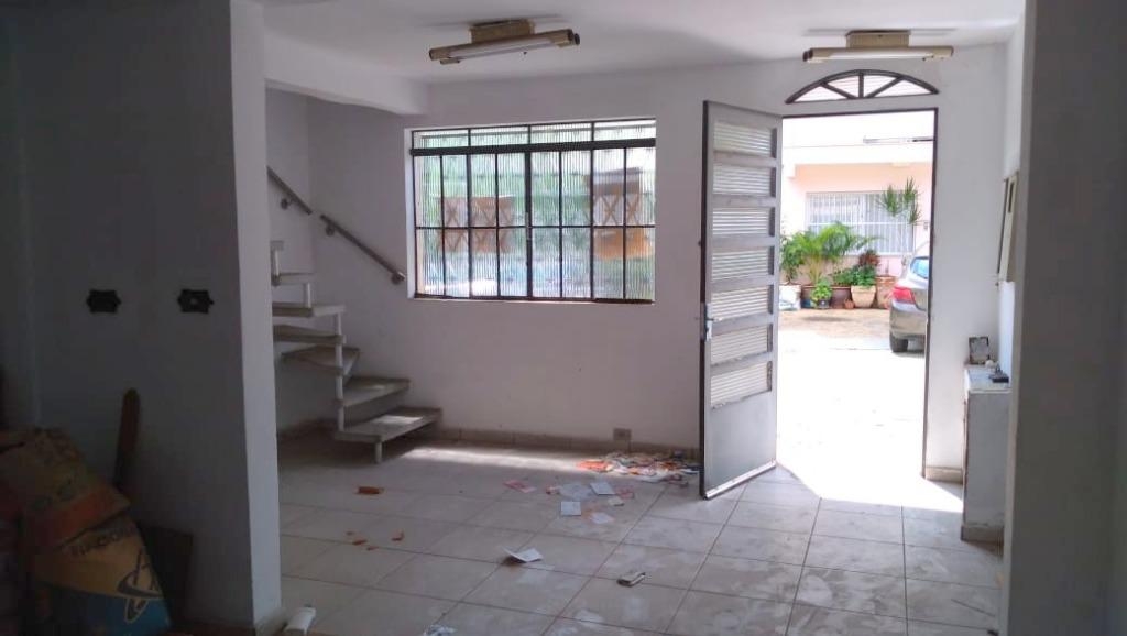 Sobrado à venda com 3 quartos, 100m² - Foto 1