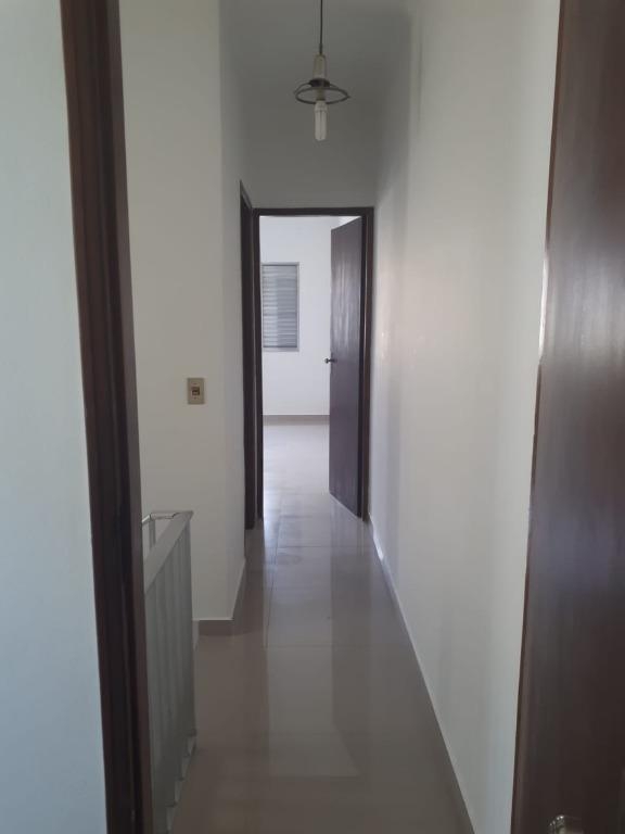 Casa à venda com 3 quartos, 140m² - Foto 3