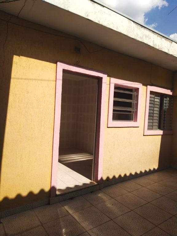 Casa à venda com 2 quartos, 138m² - Foto 3