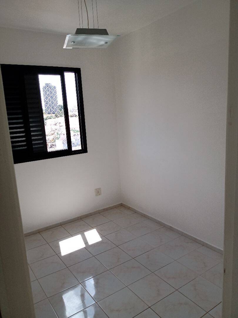 Apartamento para alugar com 2 quartos, 50m² - Foto 18