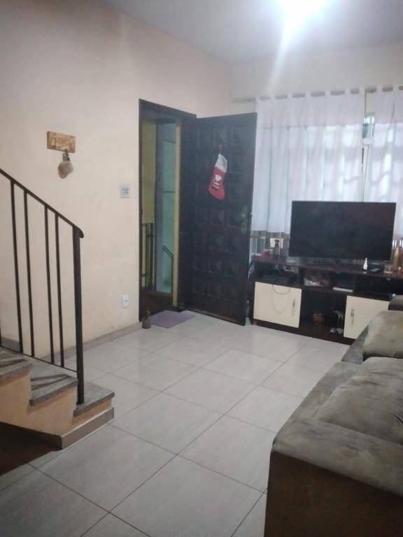 Sobrado à venda com 3 quartos, 125m² - Foto 1