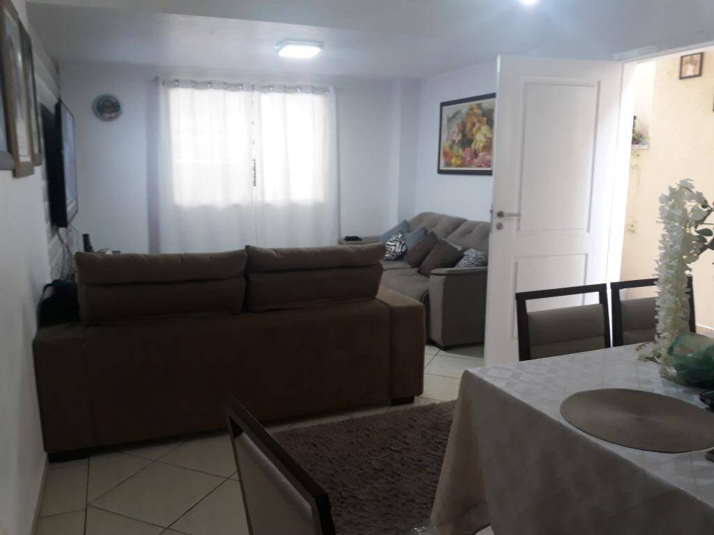 Sobrado à venda com 3 quartos, 130m² - Foto 1