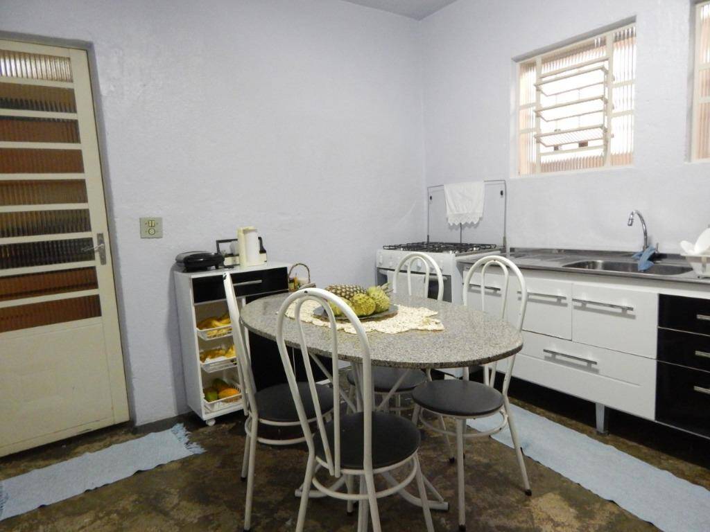 Casa à venda com 3 quartos, 260m² - Foto 16