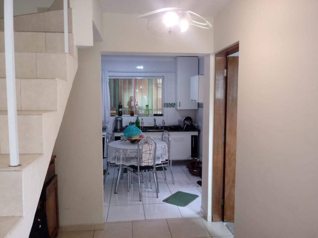 Sobrado à venda com 2 quartos, 100m² - Foto 11