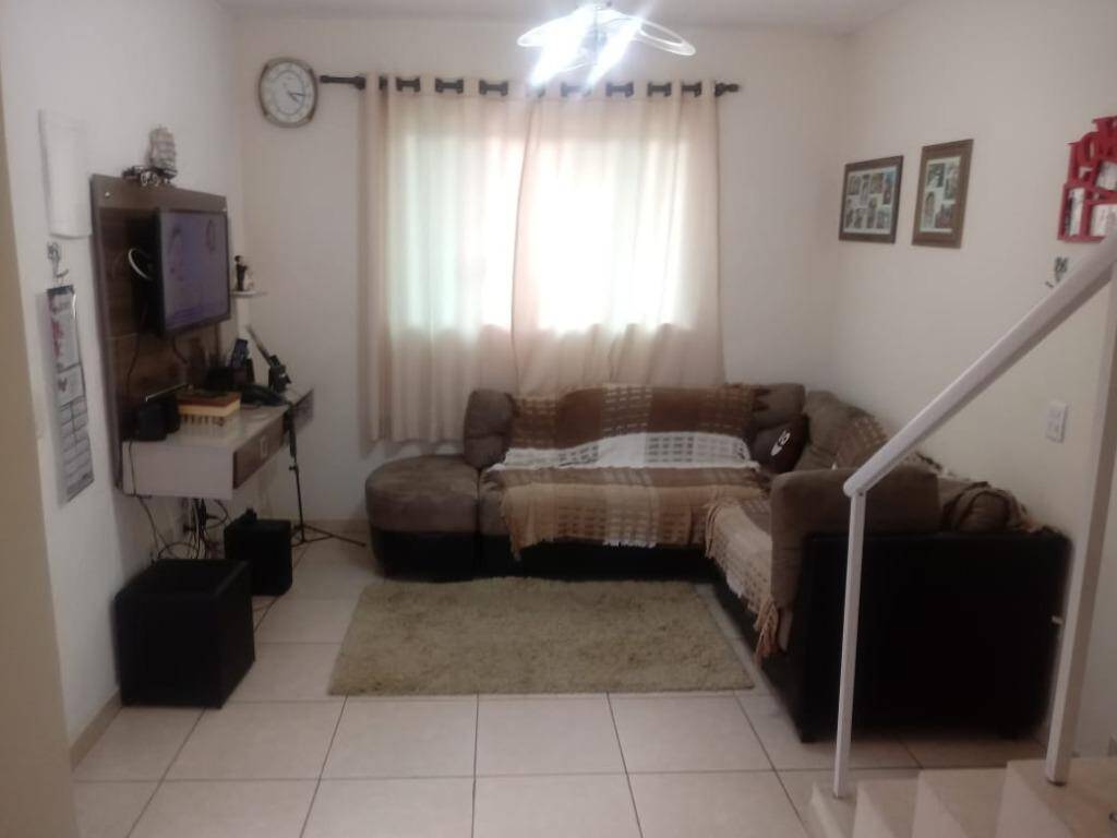 Sobrado à venda com 2 quartos, 100m² - Foto 1