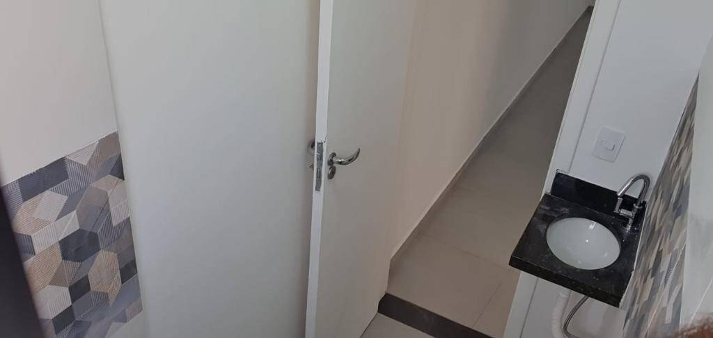 Casa à venda com 3 quartos, 80m² - Foto 12