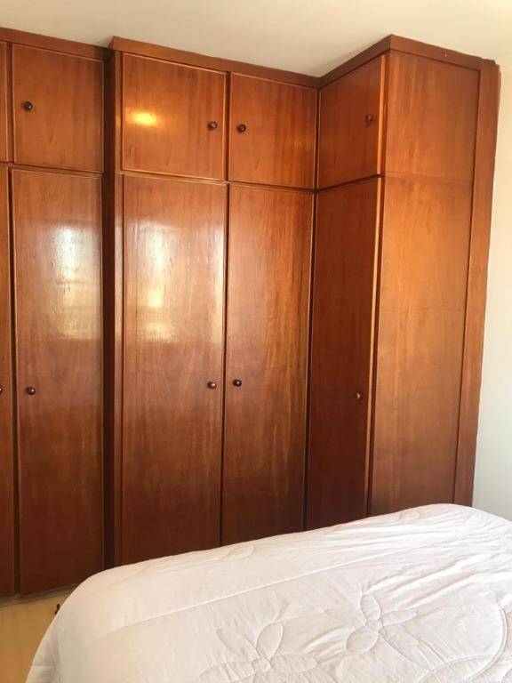 Apartamento à venda com 2 quartos, 64m² - Foto 9