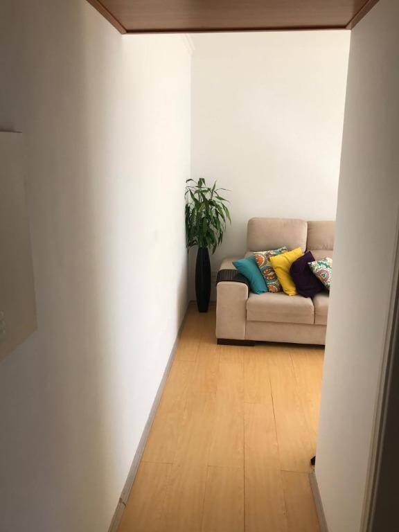 Apartamento à venda com 2 quartos, 64m² - Foto 12