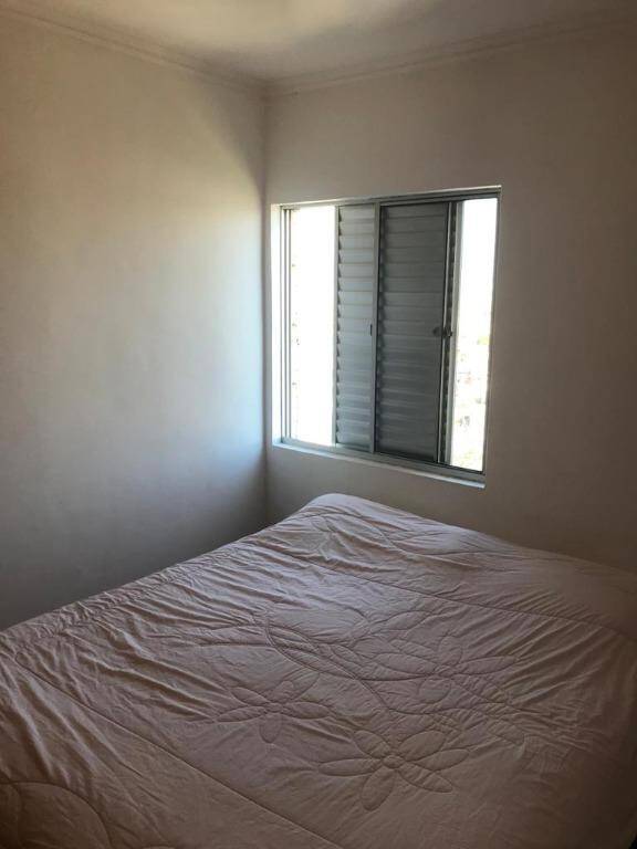 Apartamento à venda com 2 quartos, 64m² - Foto 15