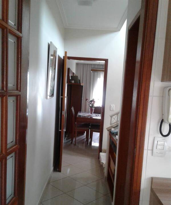 Casa à venda com 3 quartos, 250m² - Foto 8