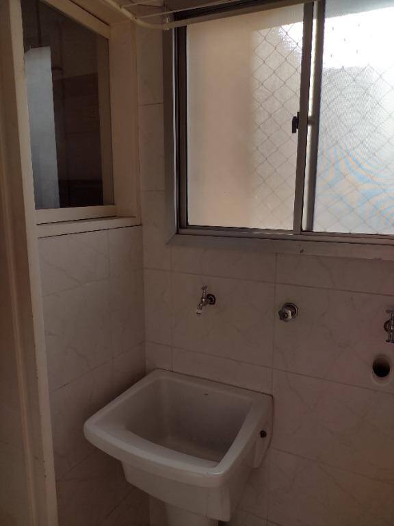 Apartamento à venda com 2 quartos, 52m² - Foto 13