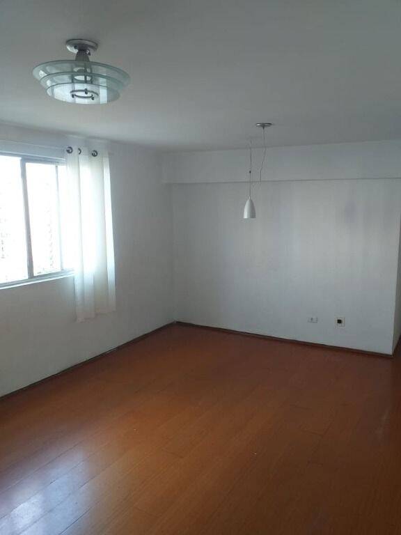 Apartamento para alugar com 2 quartos, 76m² - Foto 22