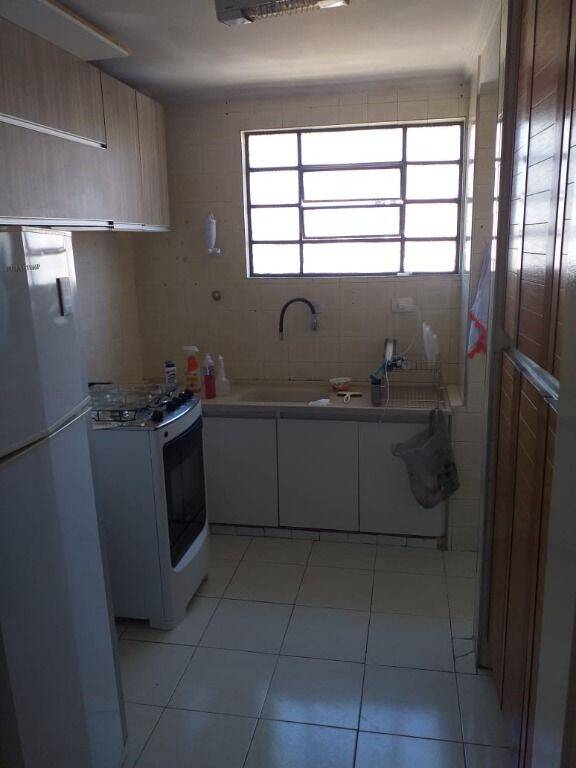 Apartamento para alugar com 2 quartos, 76m² - Foto 31