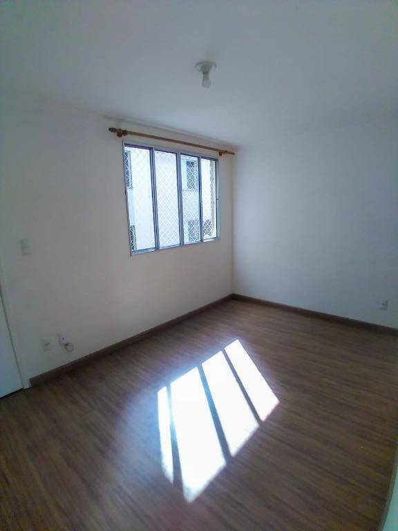 Apartamento à venda com 2 quartos, 63m² - Foto 11