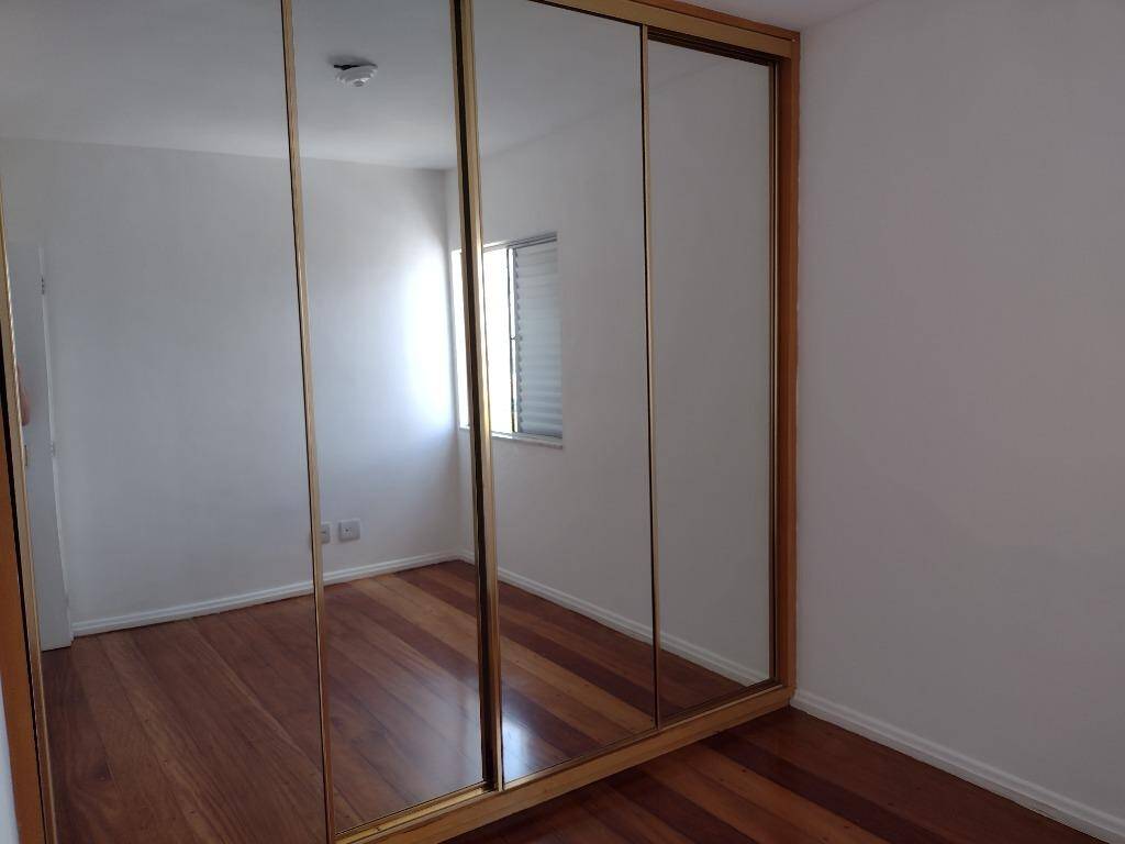 Apartamento para alugar com 2 quartos, 64m² - Foto 1