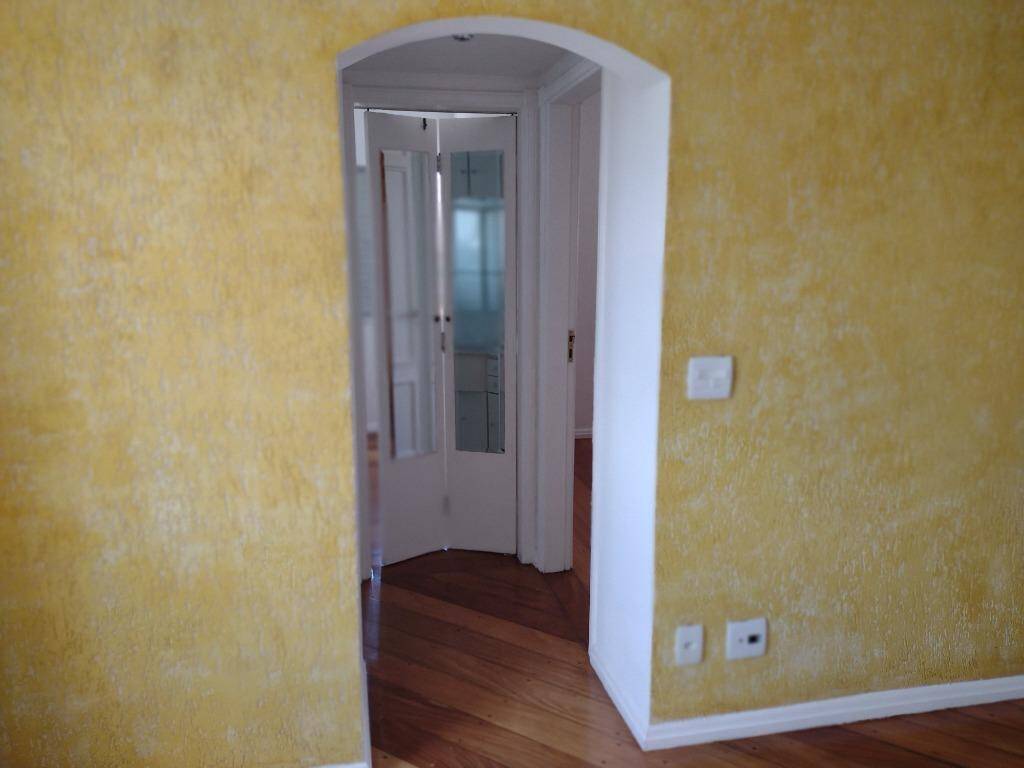 Apartamento para alugar com 2 quartos, 64m² - Foto 11