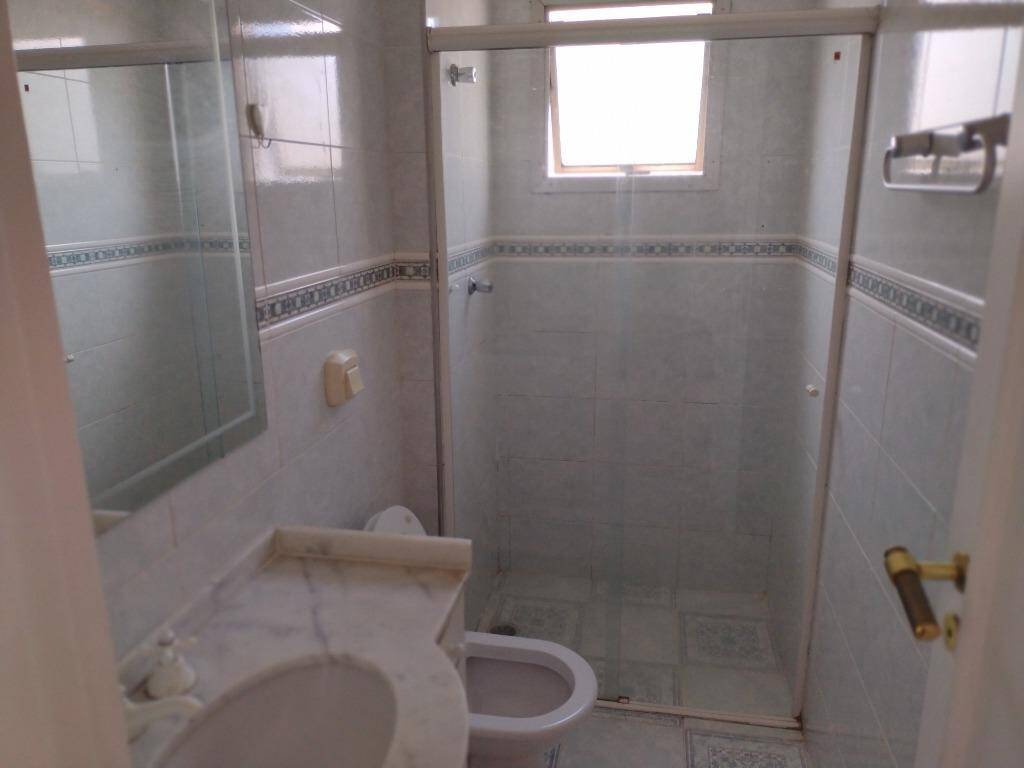 Apartamento para alugar com 2 quartos, 64m² - Foto 9