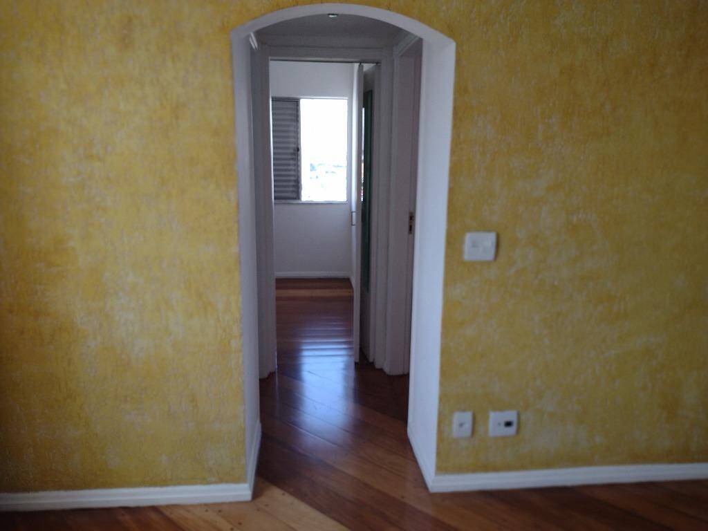 Apartamento para alugar com 2 quartos, 64m² - Foto 12