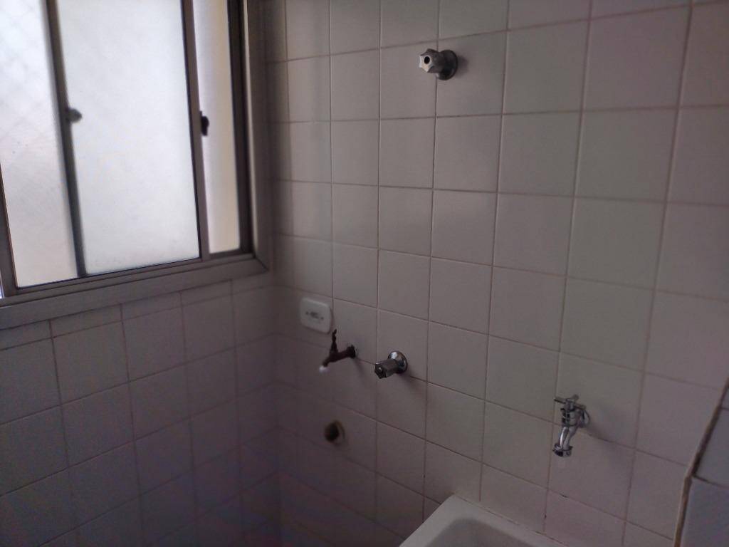 Apartamento para alugar com 2 quartos, 64m² - Foto 19