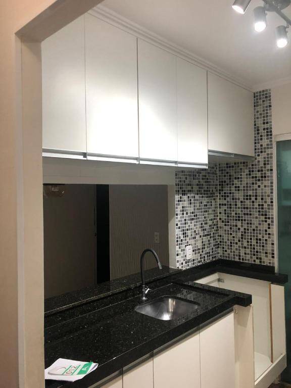 Apartamento à venda com 2 quartos, 49m² - Foto 11