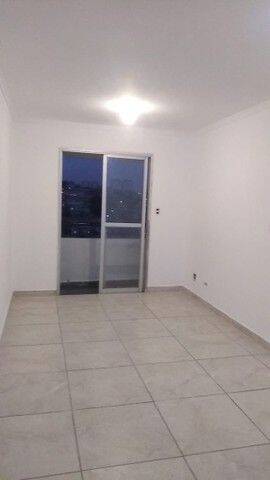 Apartamento para alugar com 3 quartos, 72m² - Foto 12