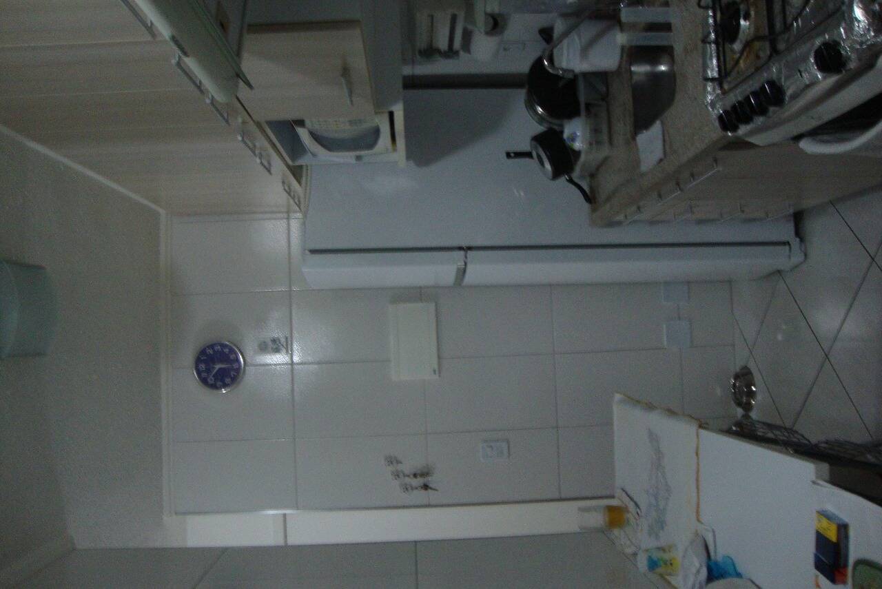 Apartamento à venda com 2 quartos, 45m² - Foto 2