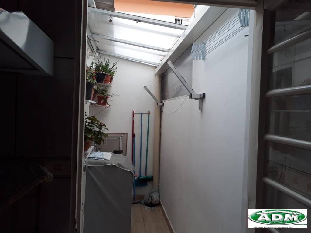 Casa à venda com 2 quartos, 70m² - Foto 10