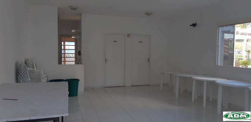 Casa à venda com 2 quartos, 70m² - Foto 15