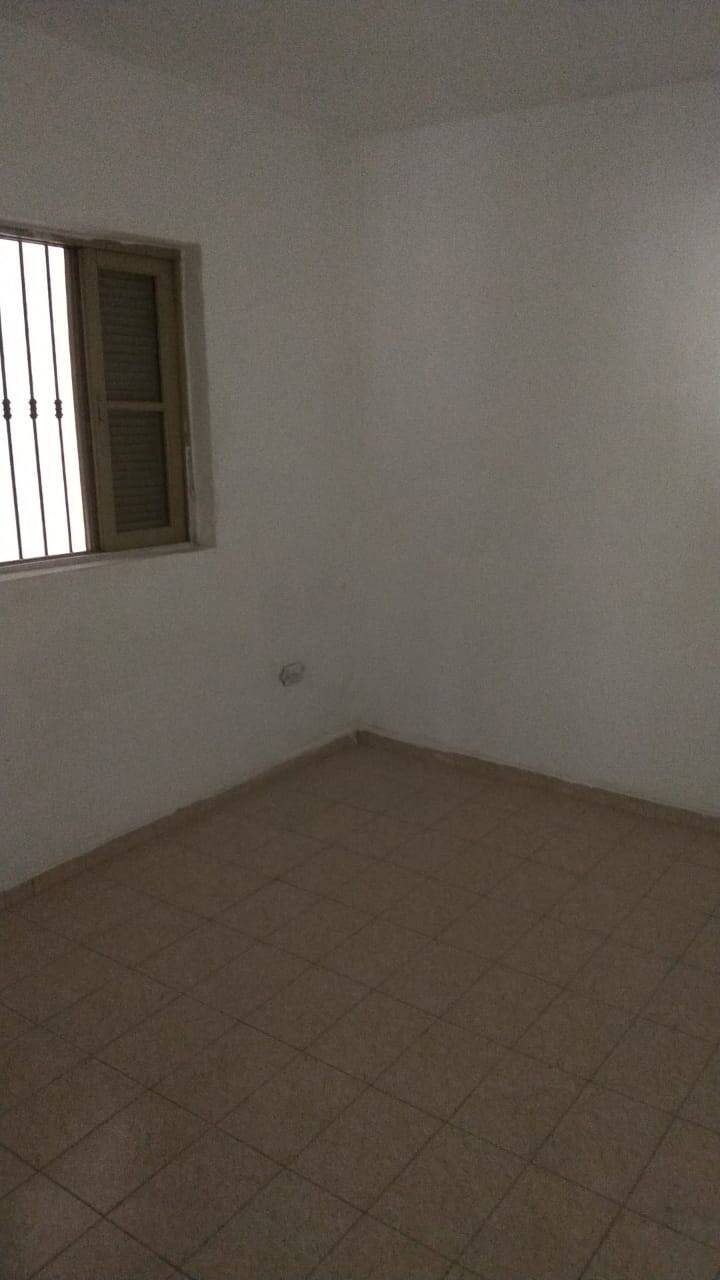 Casa para alugar com 2 quartos, 60m² - Foto 8