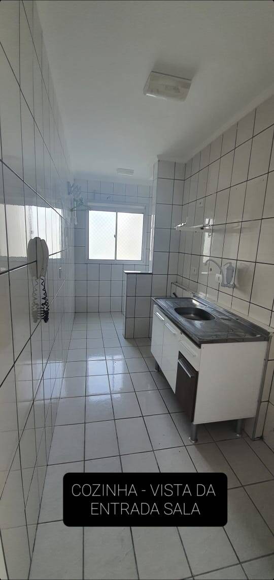 Apartamento para alugar com 3 quartos, 72m² - Foto 4