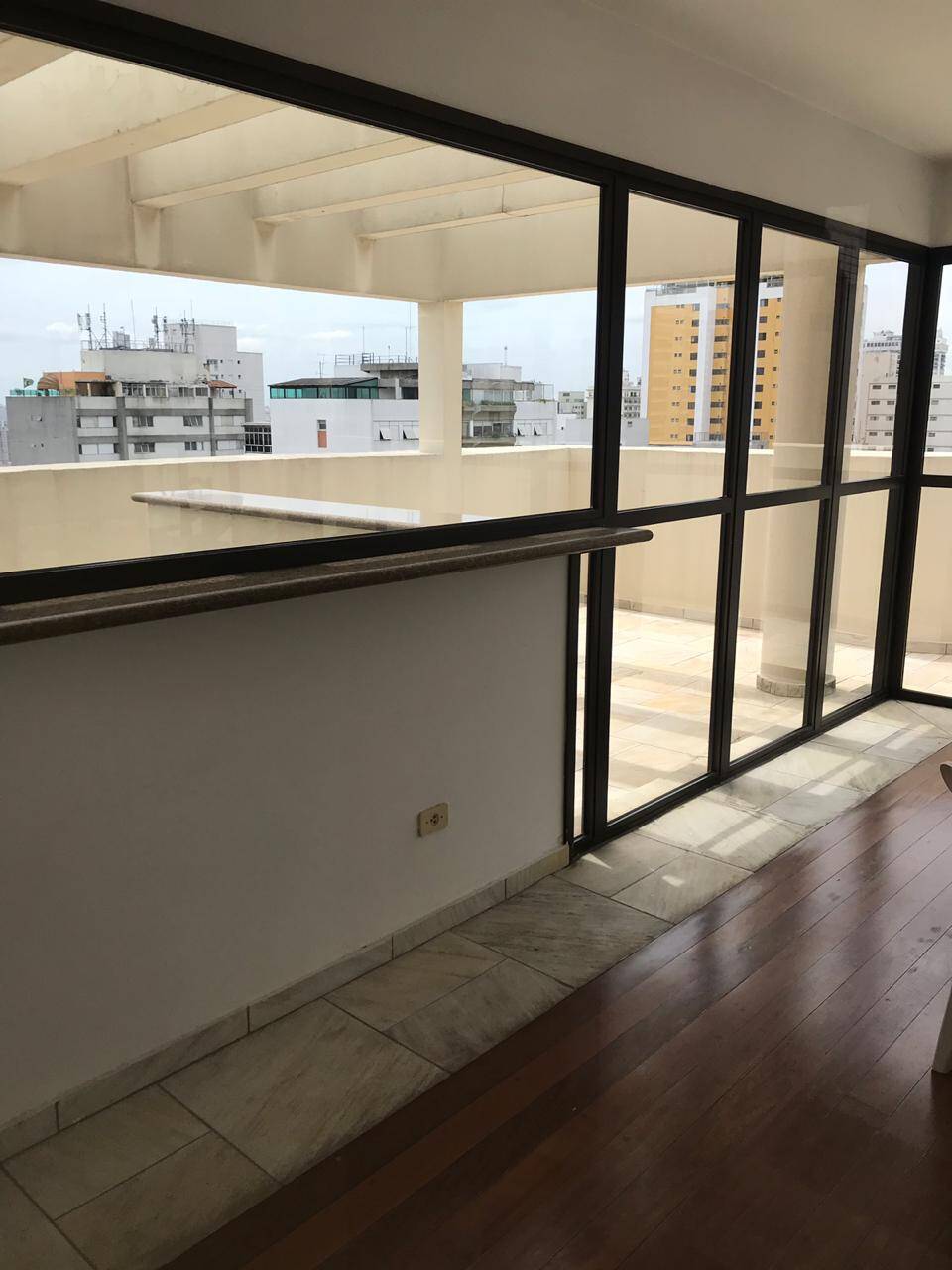 Apartamento para alugar com 1 quarto, 45m² - Foto 5