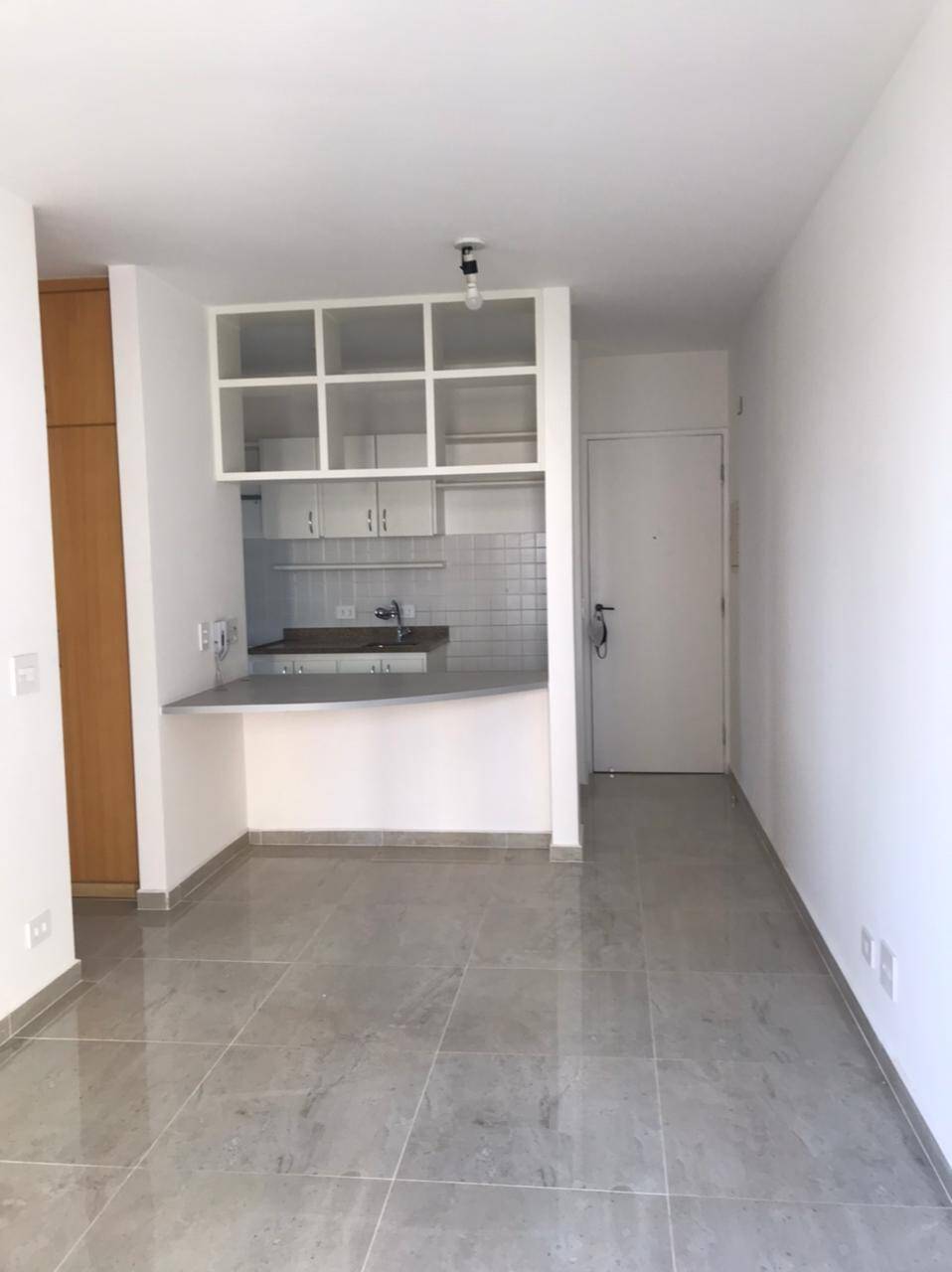 Apartamento para alugar com 1 quarto, 45m² - Foto 10