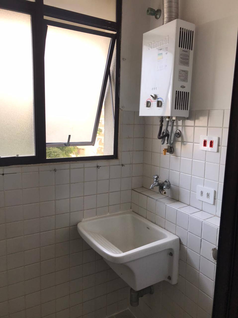 Apartamento para alugar com 1 quarto, 45m² - Foto 17