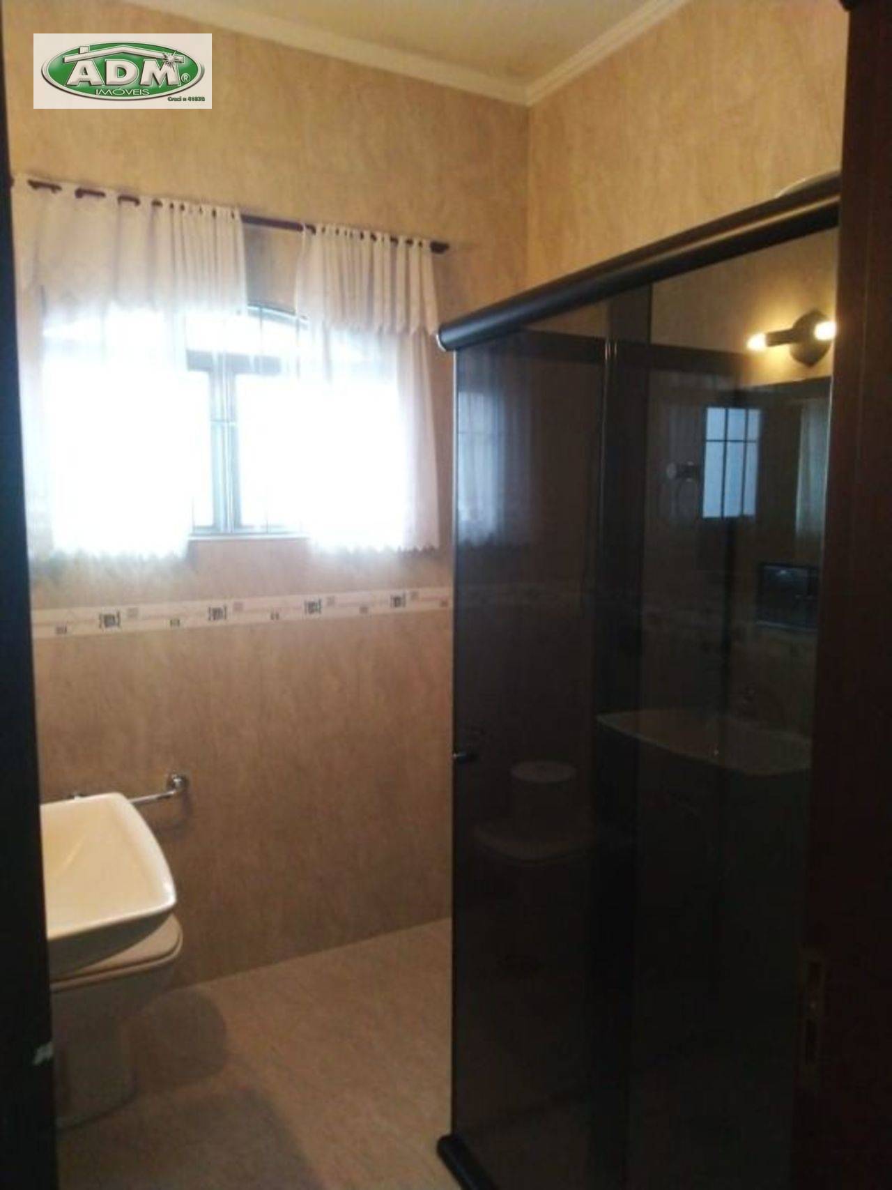 Casa à venda com 4 quartos, 250m² - Foto 11