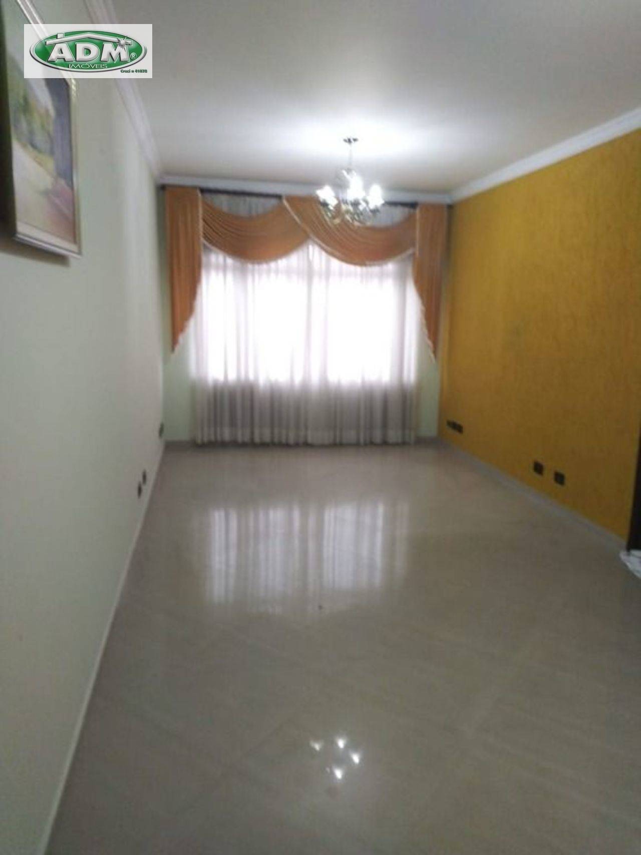 Casa à venda com 4 quartos, 250m² - Foto 17