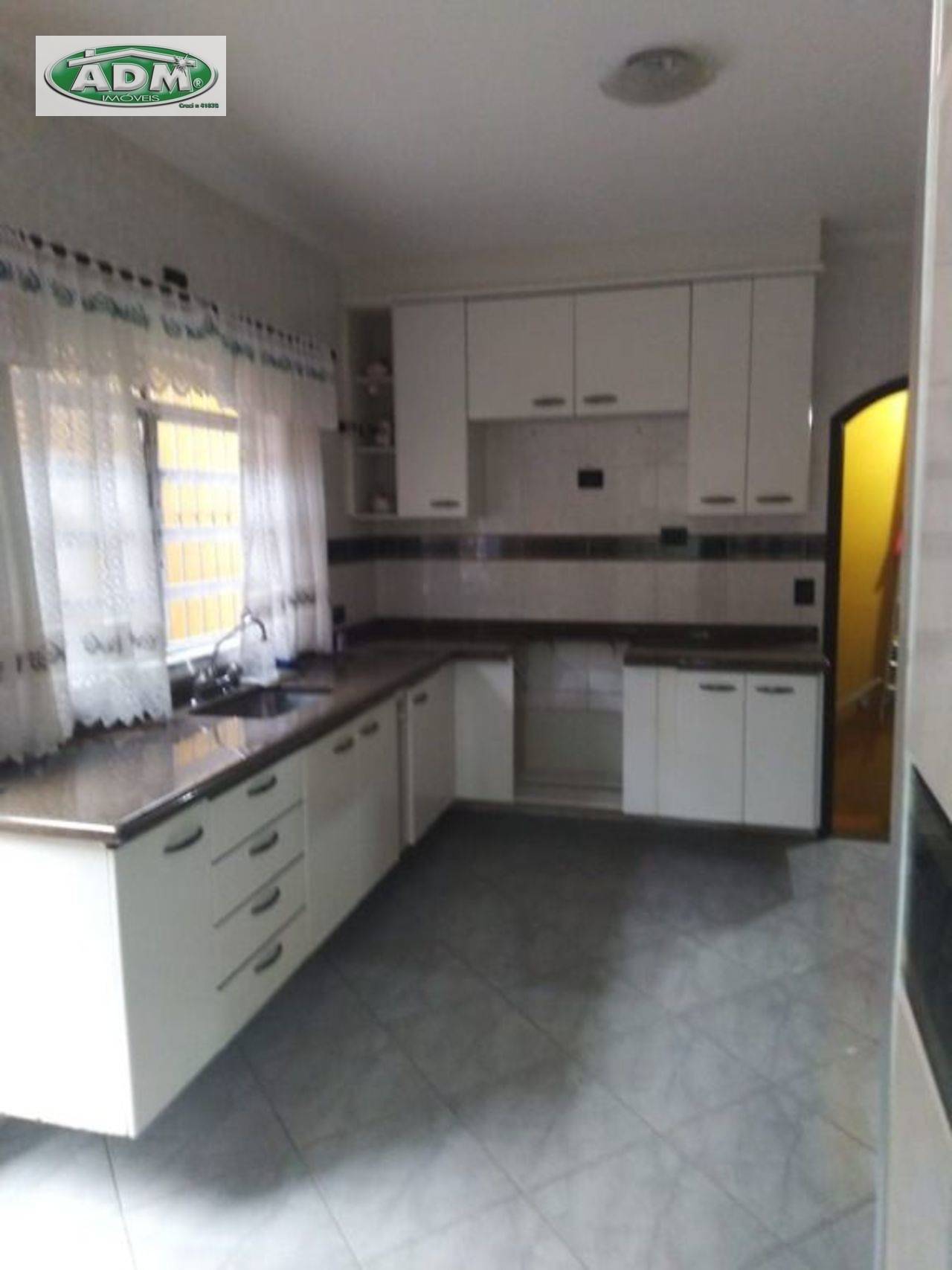 Casa à venda com 4 quartos, 250m² - Foto 22