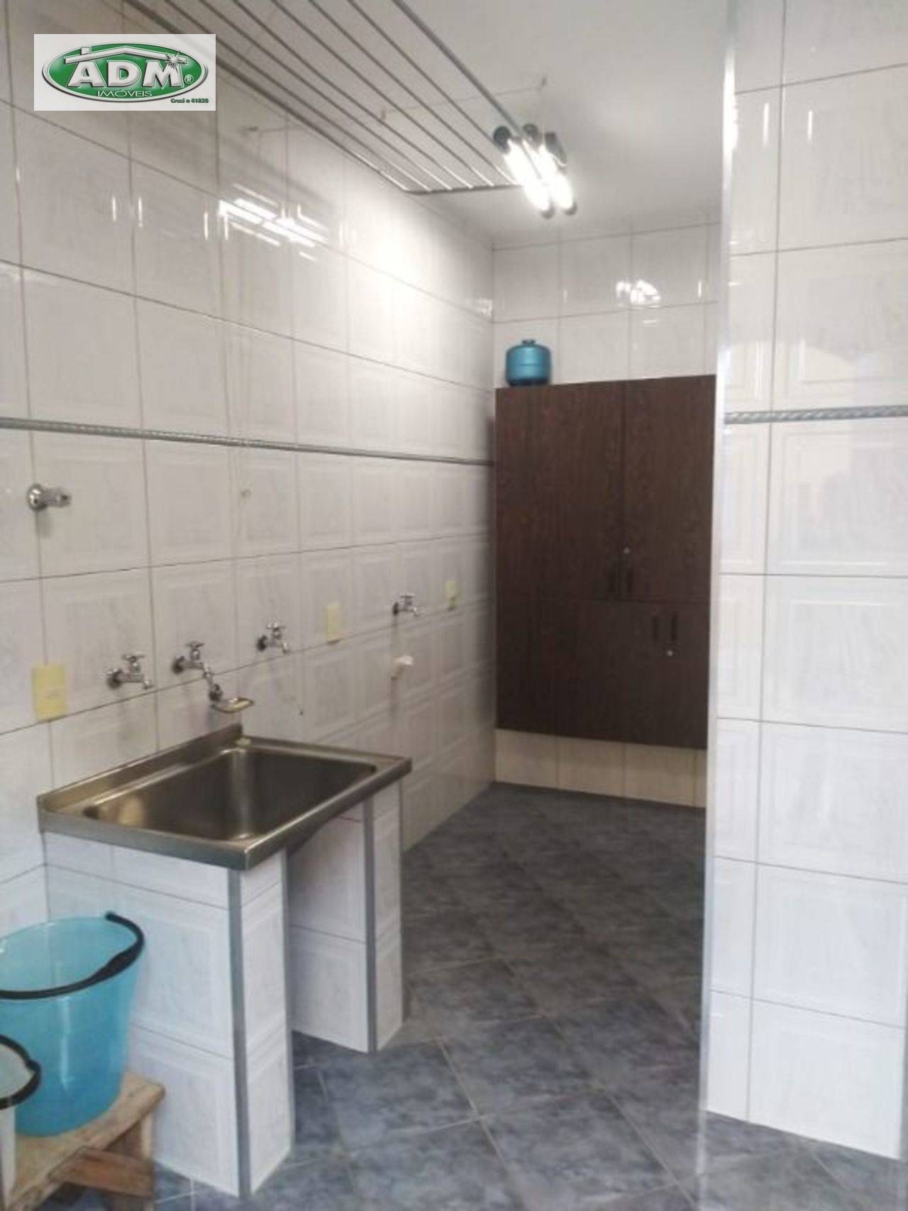 Casa à venda com 4 quartos, 250m² - Foto 27