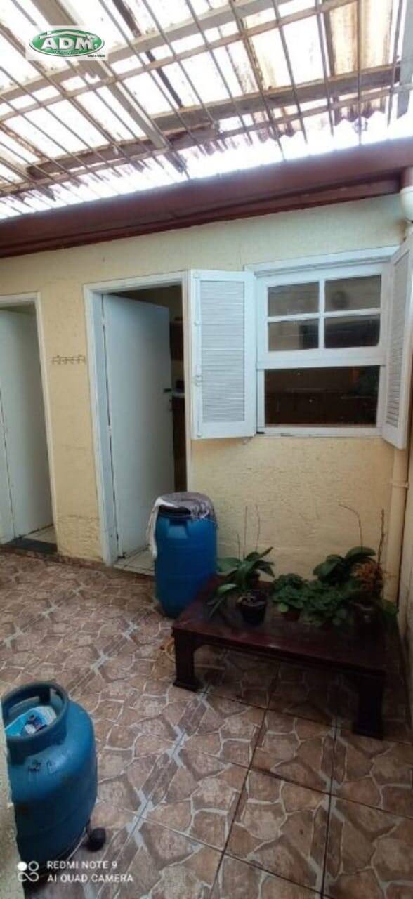 Casa à venda com 2 quartos, 120m² - Foto 2