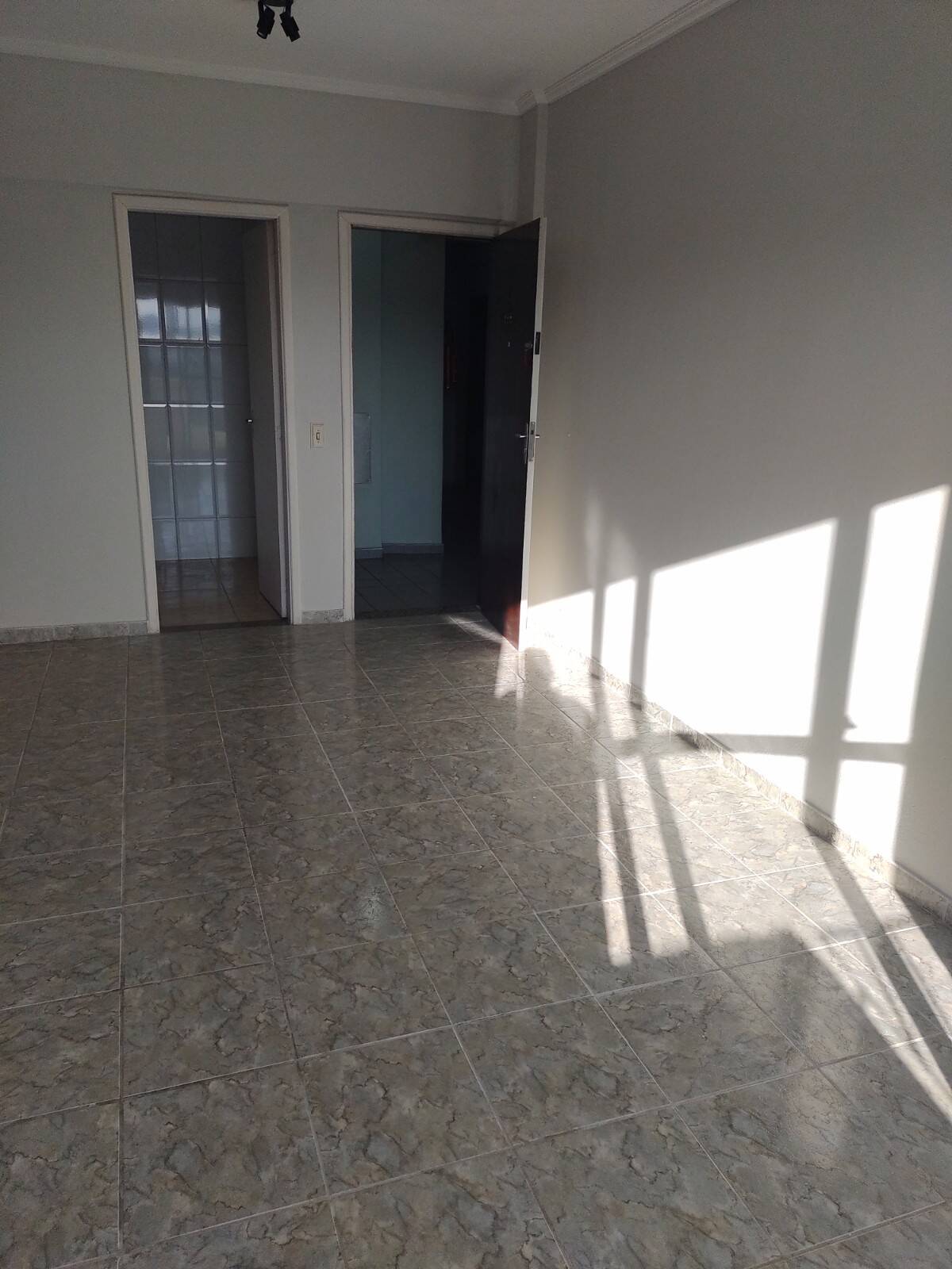 Apartamento à venda com 2 quartos, 58m² - Foto 11