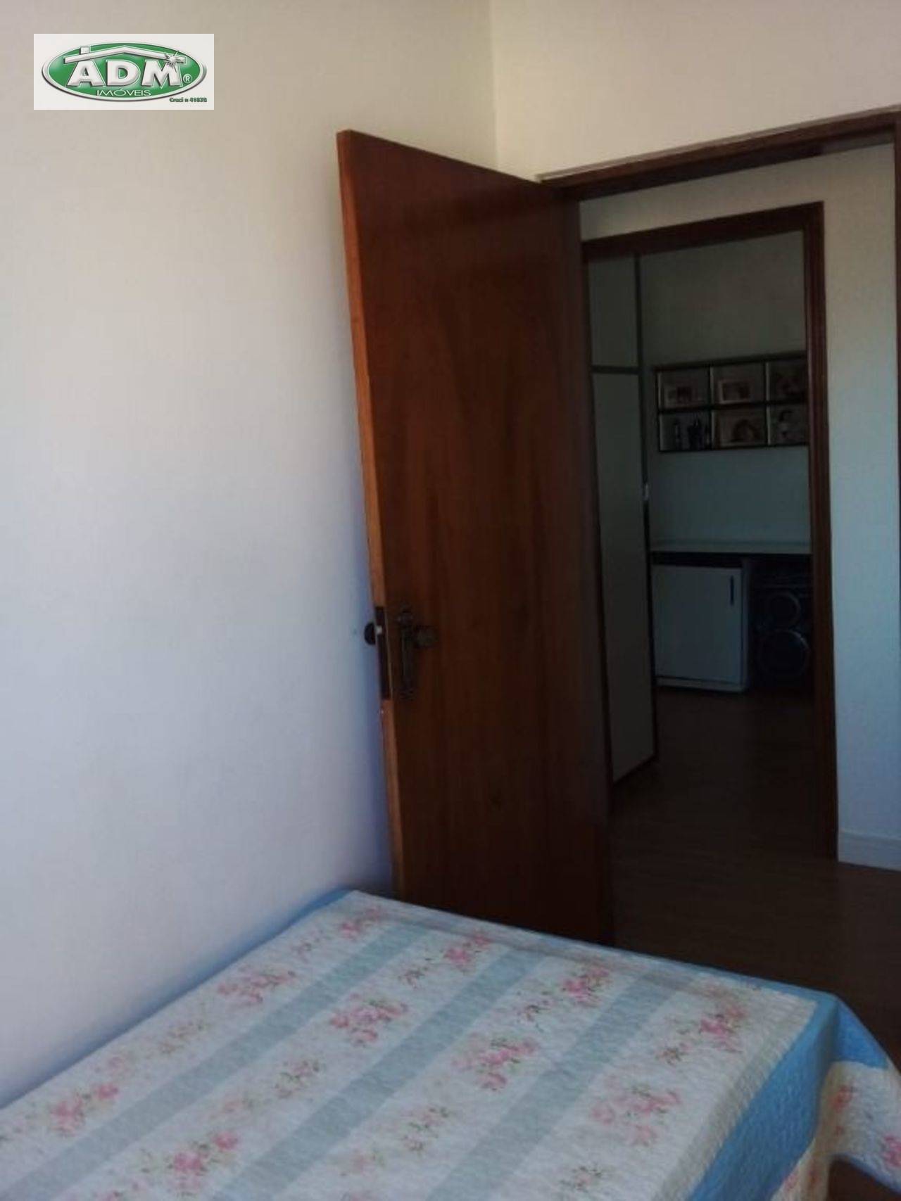 Sobrado à venda com 4 quartos, 300m² - Foto 34