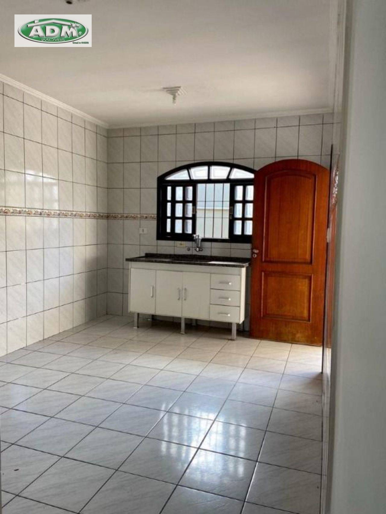 Casa à venda com 2 quartos, 115m² - Foto 3