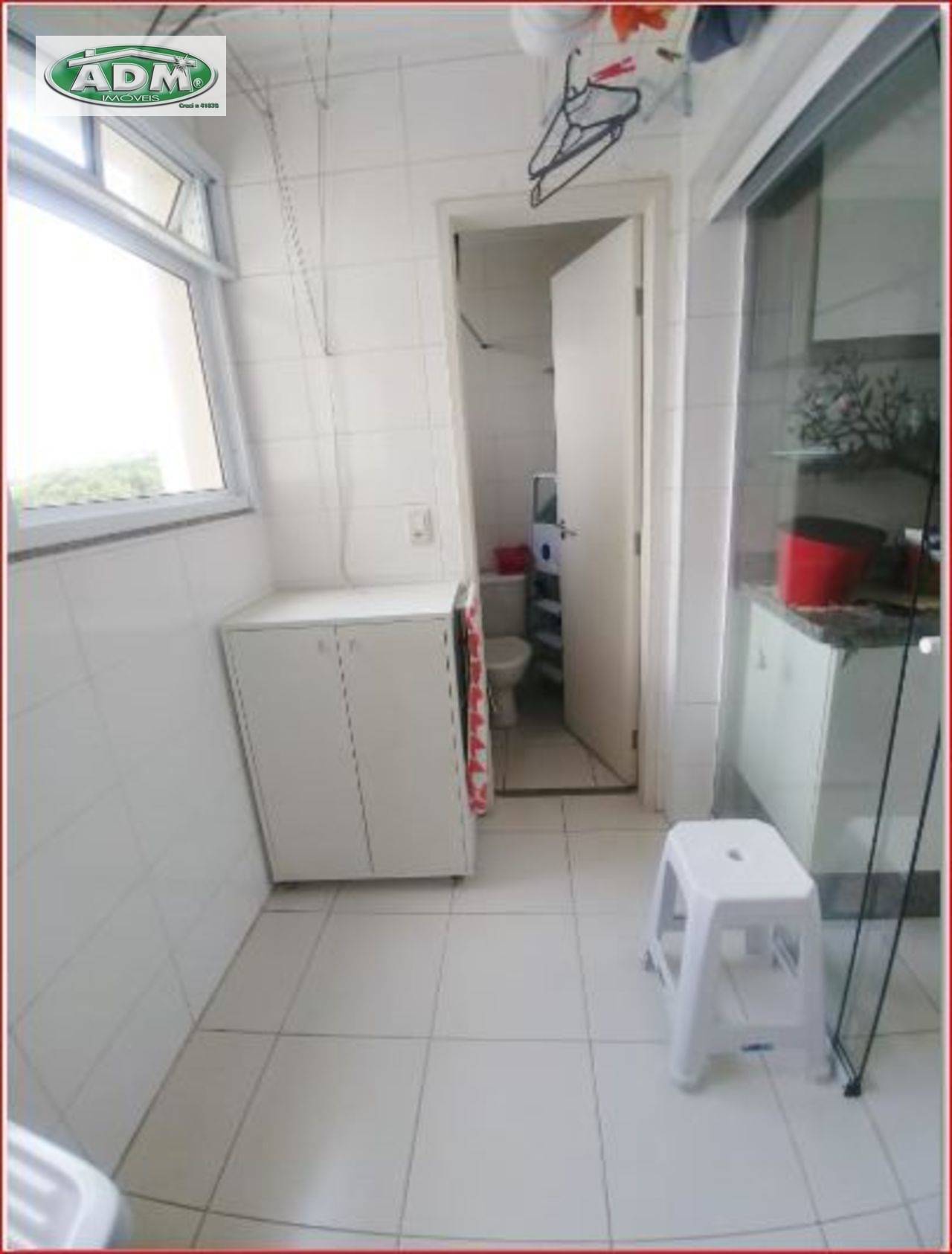 Apartamento à venda com 3 quartos, 100m² - Foto 4