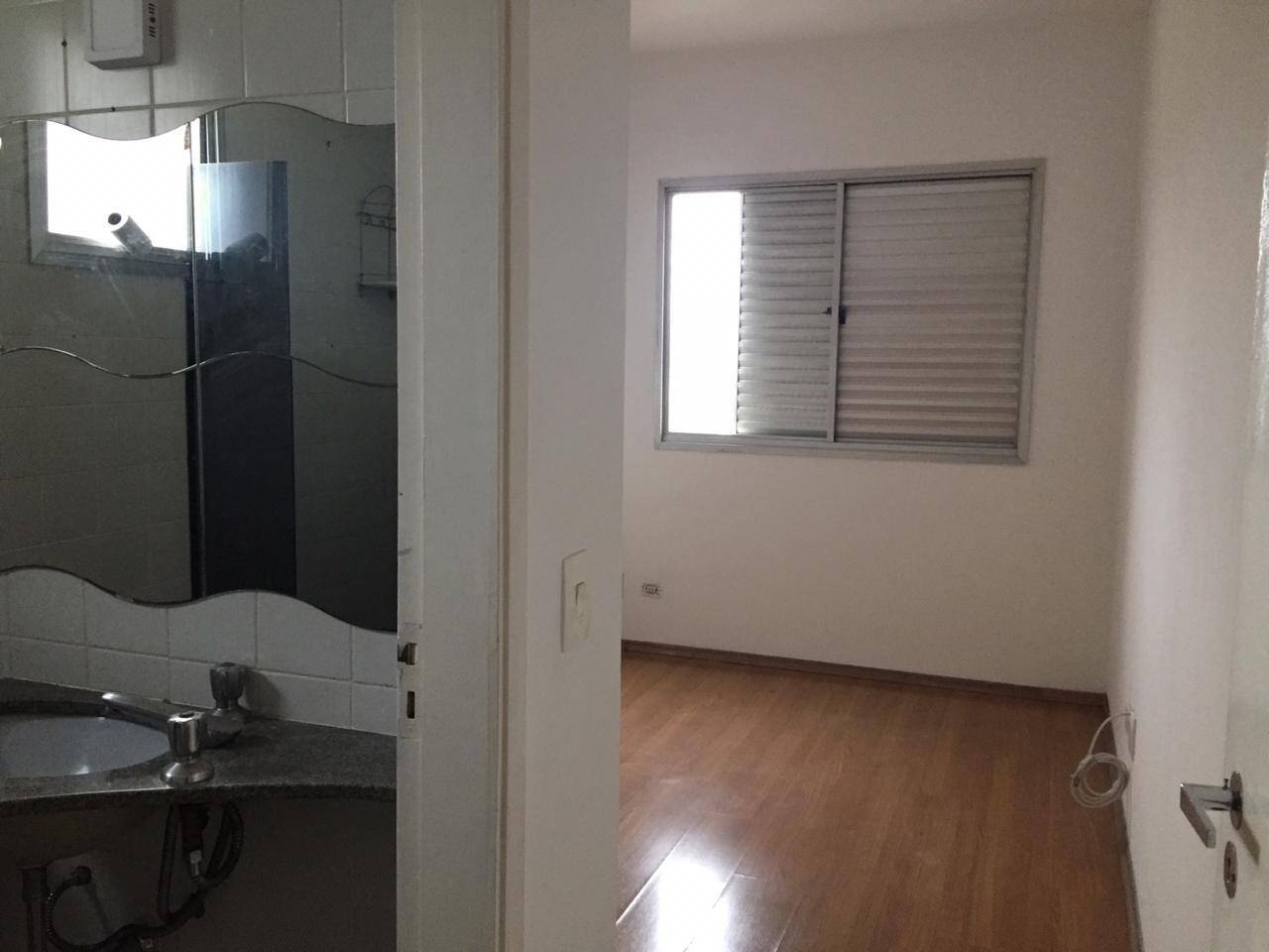 Apartamento à venda com 2 quartos, 65m² - Foto 8