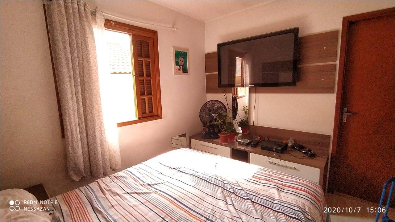 Casa à venda com 2 quartos, 69m² - Foto 14