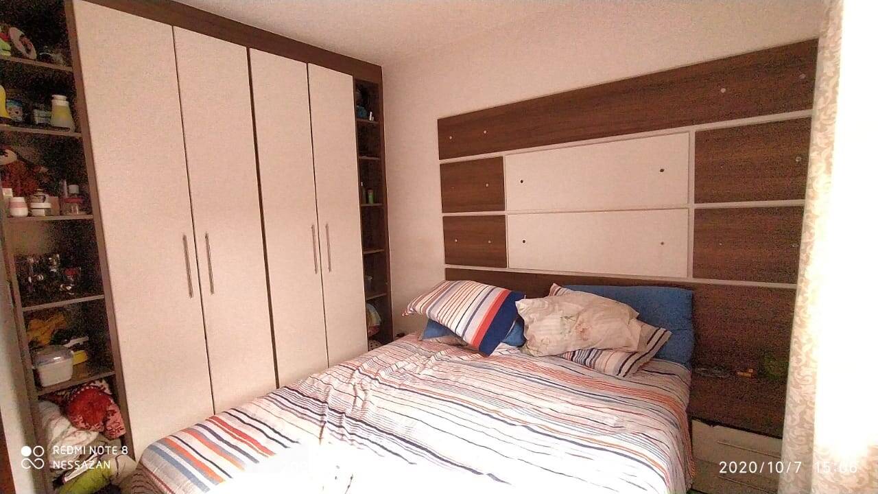 Casa à venda com 2 quartos, 69m² - Foto 10