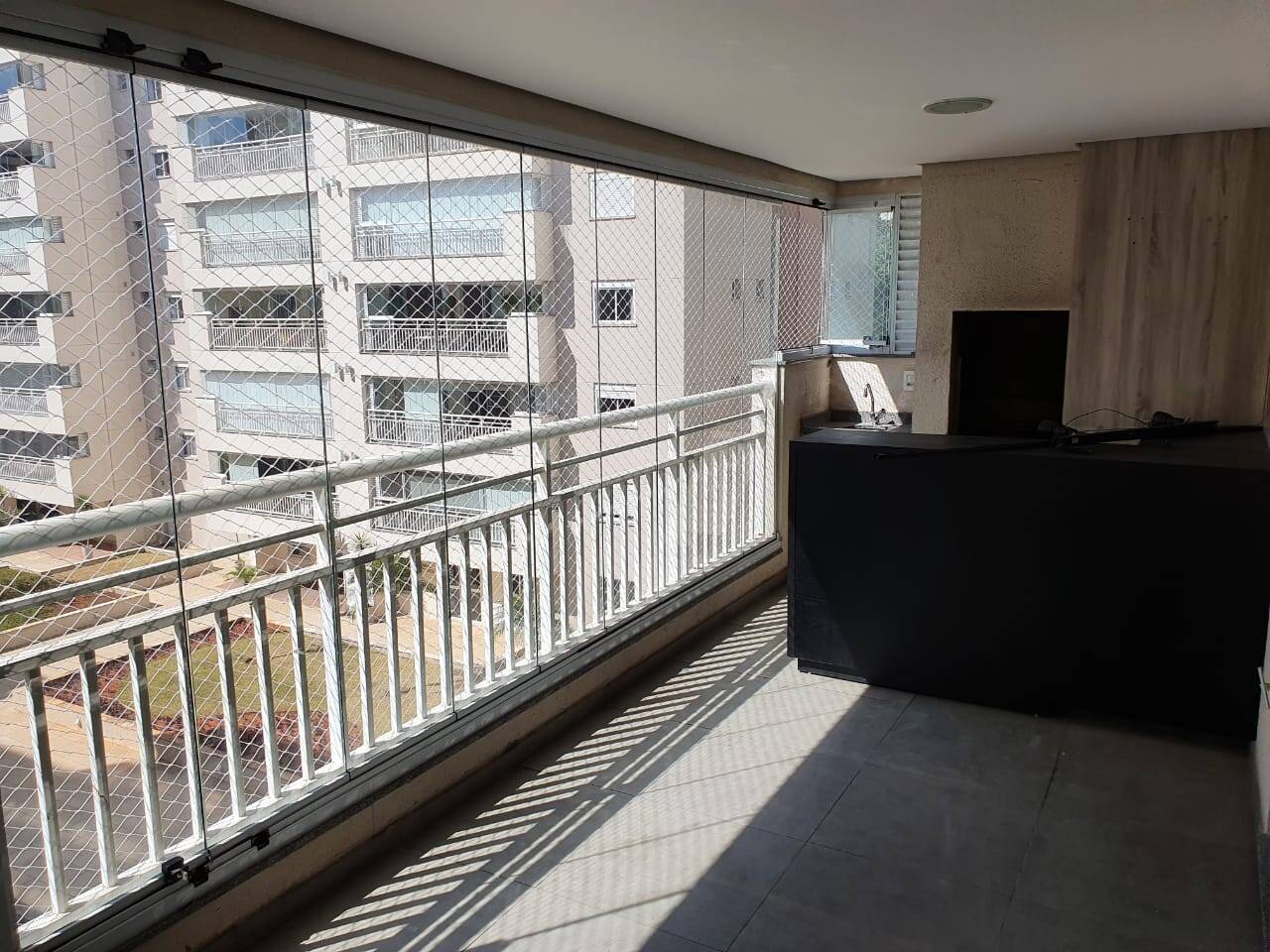 Apartamento à venda com 2 quartos, 70m² - Foto 1